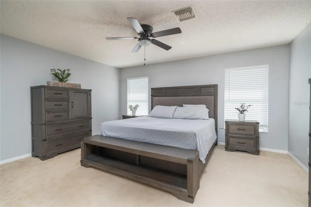 5041 Pine Needle Drive Mascotte FL 34753