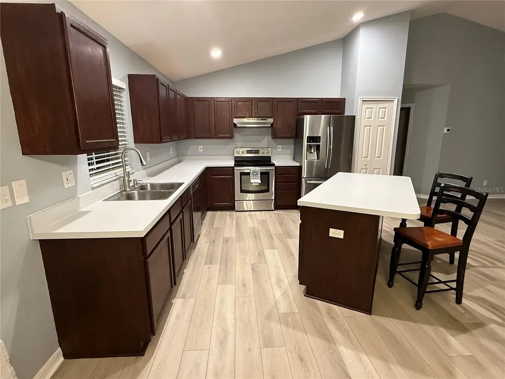 5041 Pine Needle Drive Mascotte FL 34753