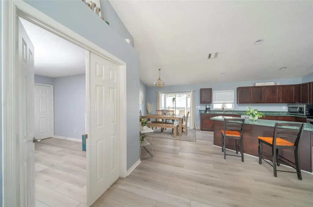 5041 Pine Needle Drive Mascotte FL 34753