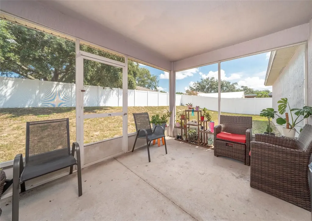 5041 Pine Needle Drive Mascotte FL 34753