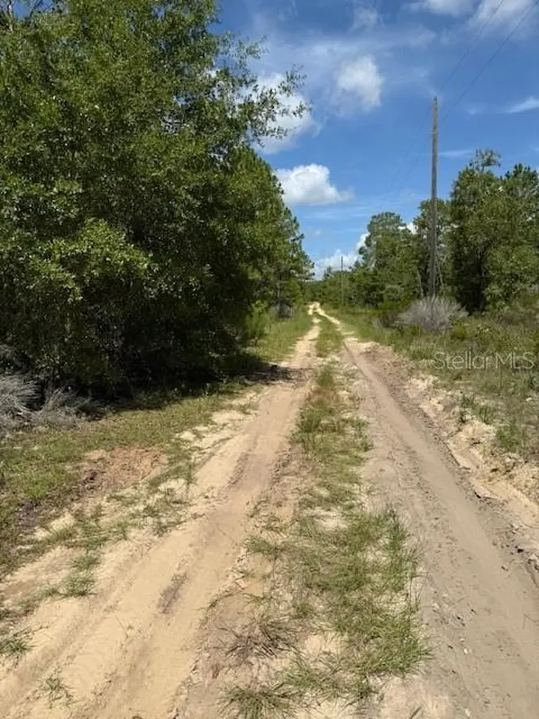 113 S Dakota Street Hawthorne FL 32640