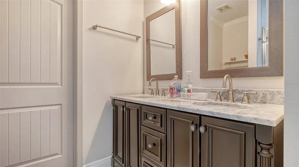 86 Arbor Oaks Drive Sarasota FL 34232