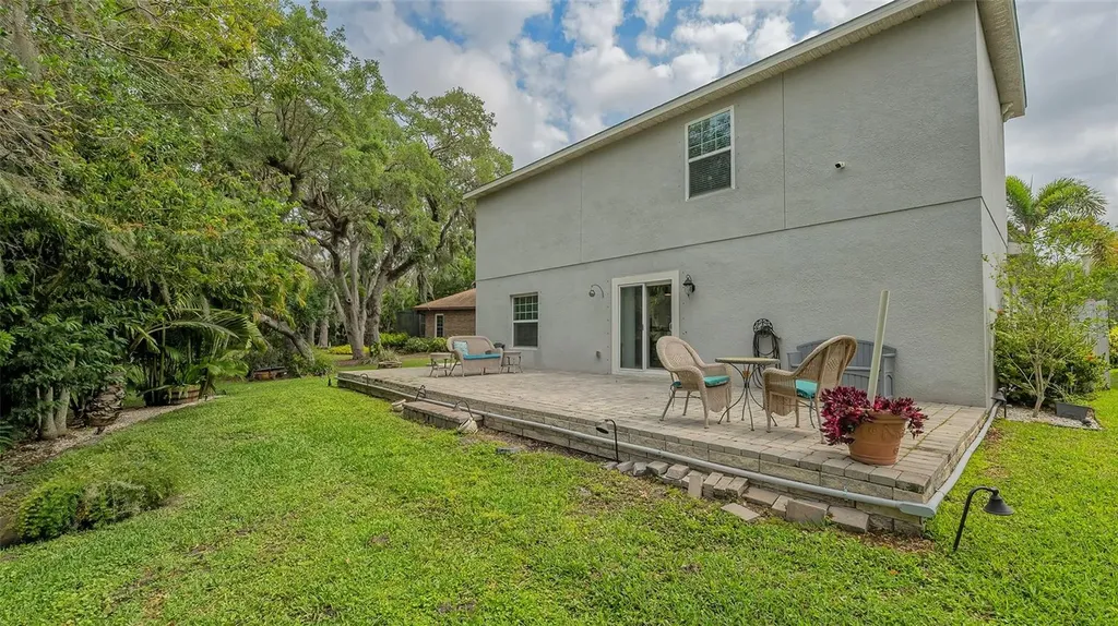 86 Arbor Oaks Drive Sarasota FL 34232