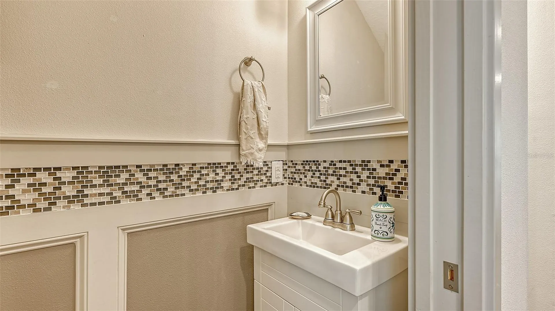 86 Arbor Oaks Drive Sarasota FL 34232