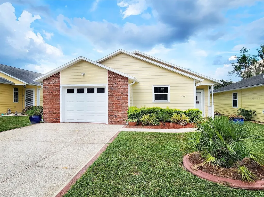 37347 Derbyshire Drive Zephyrhills FL 33542