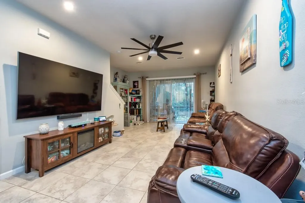2844 Jacob Crossing Lane Holiday FL 34691