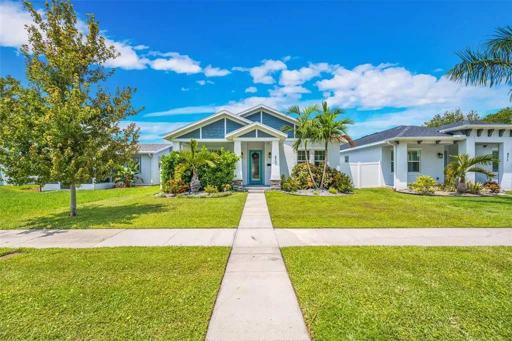 475 36th Avenue N St Petersburg FL 33704