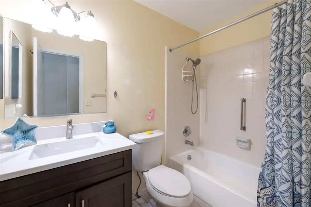 1005 Harefield Circle Sun City Center FL 33573