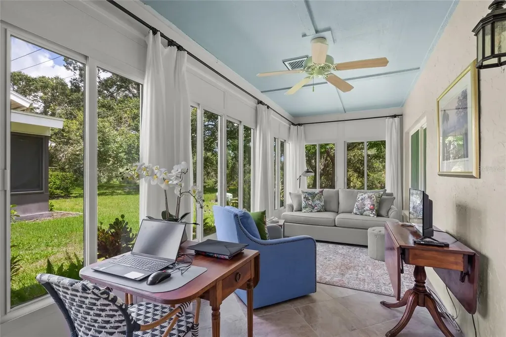 4239 Carriage Drive Sarasota FL 34241