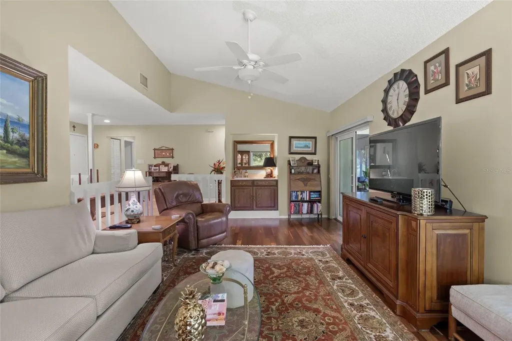 4239 Carriage Drive Sarasota FL 34241