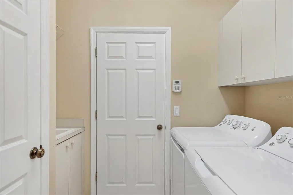 6935 Lennox Place University Park FL 34201
