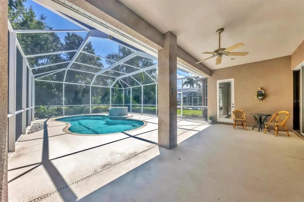 6935 Lennox Place University Park FL 34201