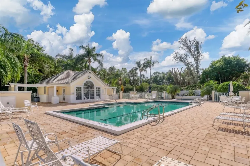 6935 Lennox Place University Park FL 34201