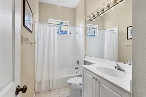 6935 Lennox Place University Park FL 34201