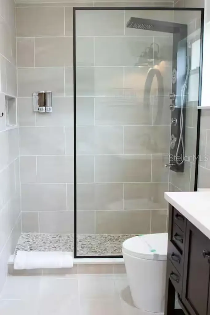 4607 21st Street W Bradenton FL 34207
