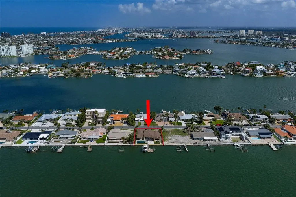 422 55th Avenue St Pete Beach FL 33706