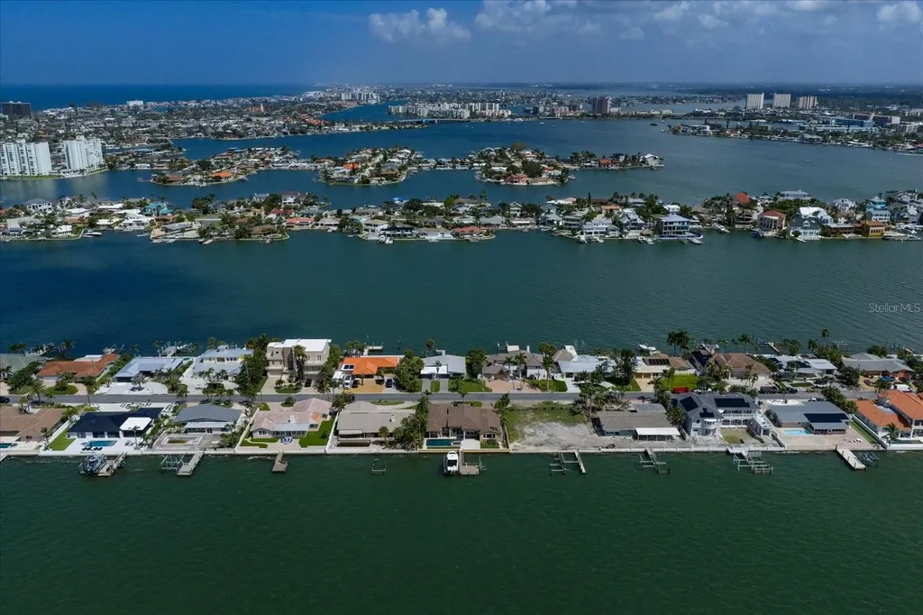 422 55th Avenue St Pete Beach FL 33706