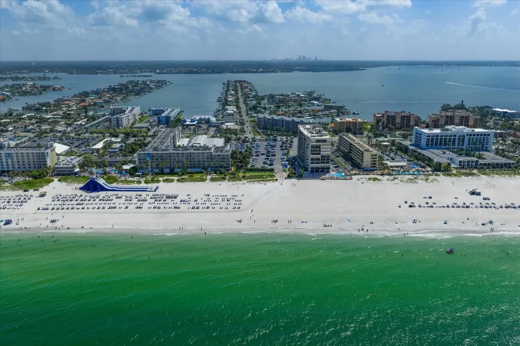 422 55th Avenue St Pete Beach FL 33706