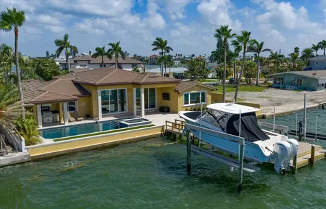 422 55th Avenue St Pete Beach FL 33706