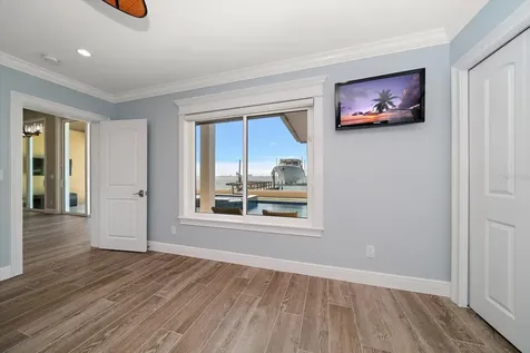 422 55th Avenue St Pete Beach FL 33706