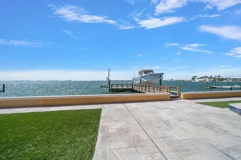 422 55th Avenue St Pete Beach FL 33706