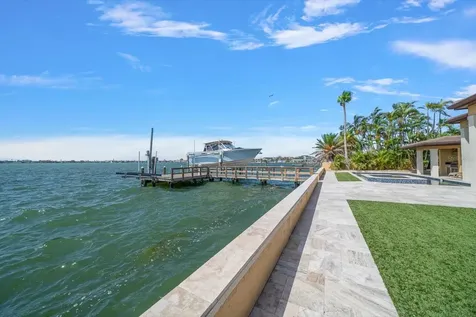 422 55th Avenue St Pete Beach FL 33706