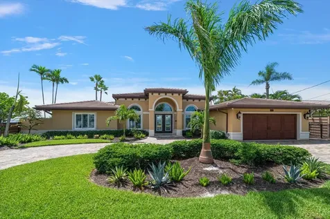 422 55th Avenue St Pete Beach FL 33706