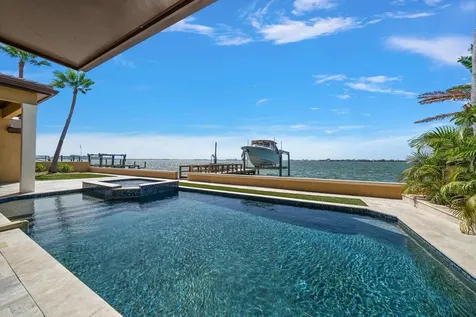 422 55th Avenue St Pete Beach FL 33706