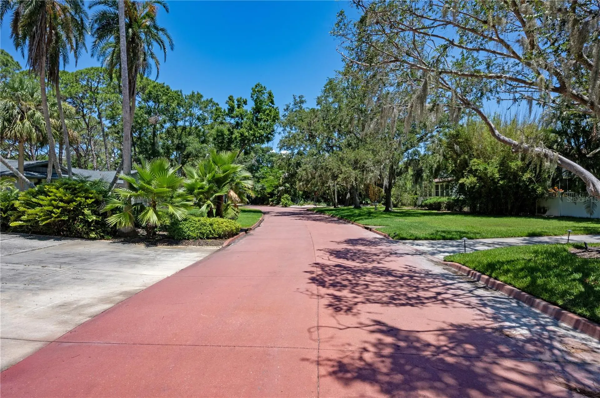 1125 Friendly Way S St Petersburg FL 33705
