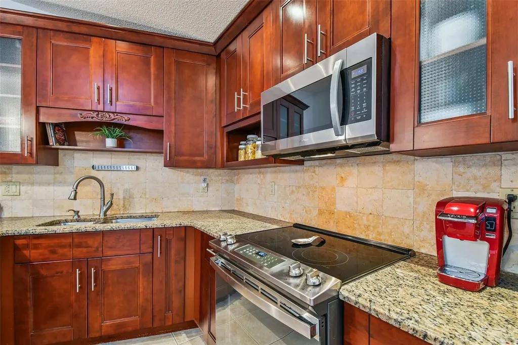 6006 Redhawk Drive New Port Richey FL 34655