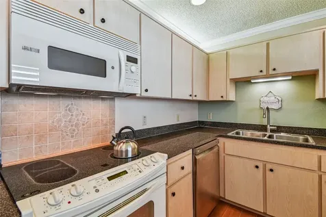 6006 Redhawk Drive New Port Richey FL 34655