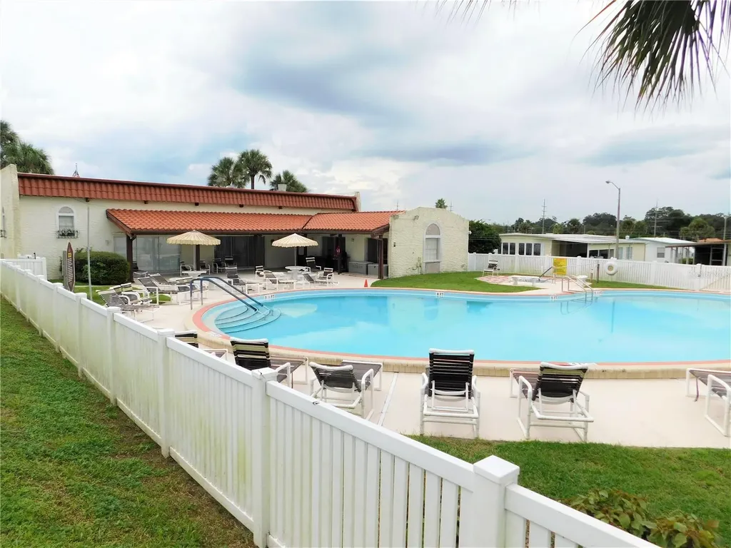 7122 El Greco Street Zephyrhills FL 33541