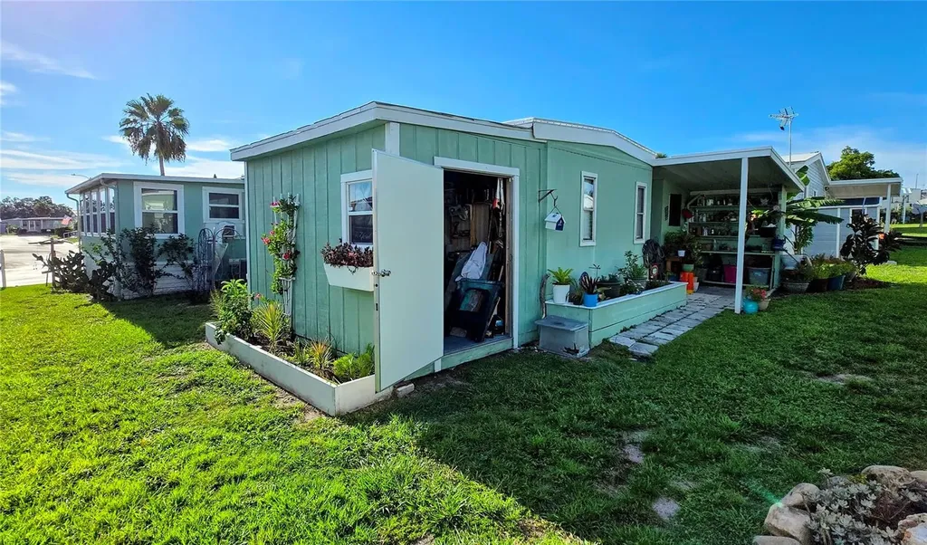 7122 El Greco Street Zephyrhills FL 33541