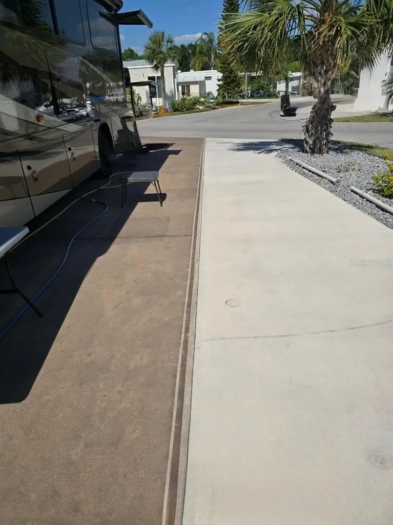 4669 W Palm Drive Bowling Green FL 33834