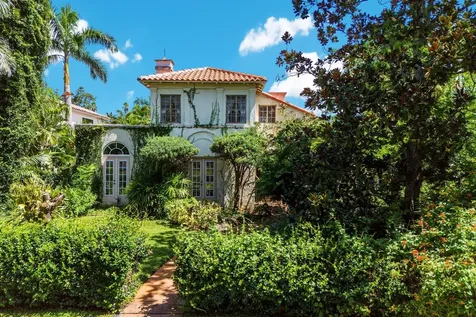 457 Woodland Drive Sarasota FL 34234