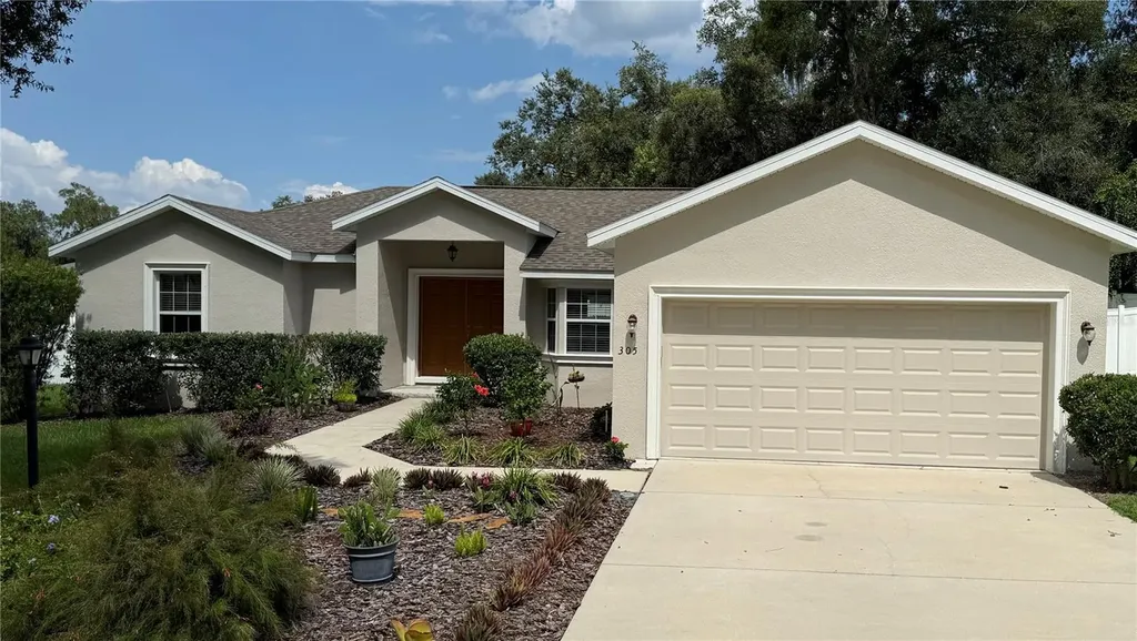 305 Woods Landing Drive Lady Lake FL 32159