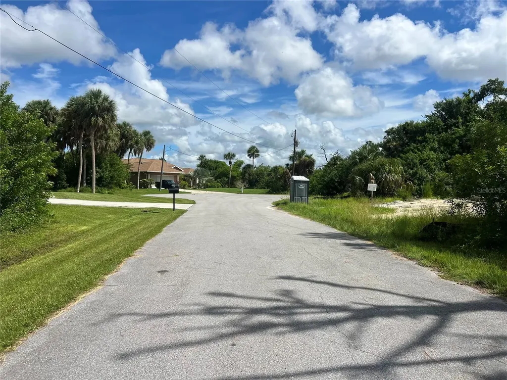 114 Byron Court Rotonda West FL 33947