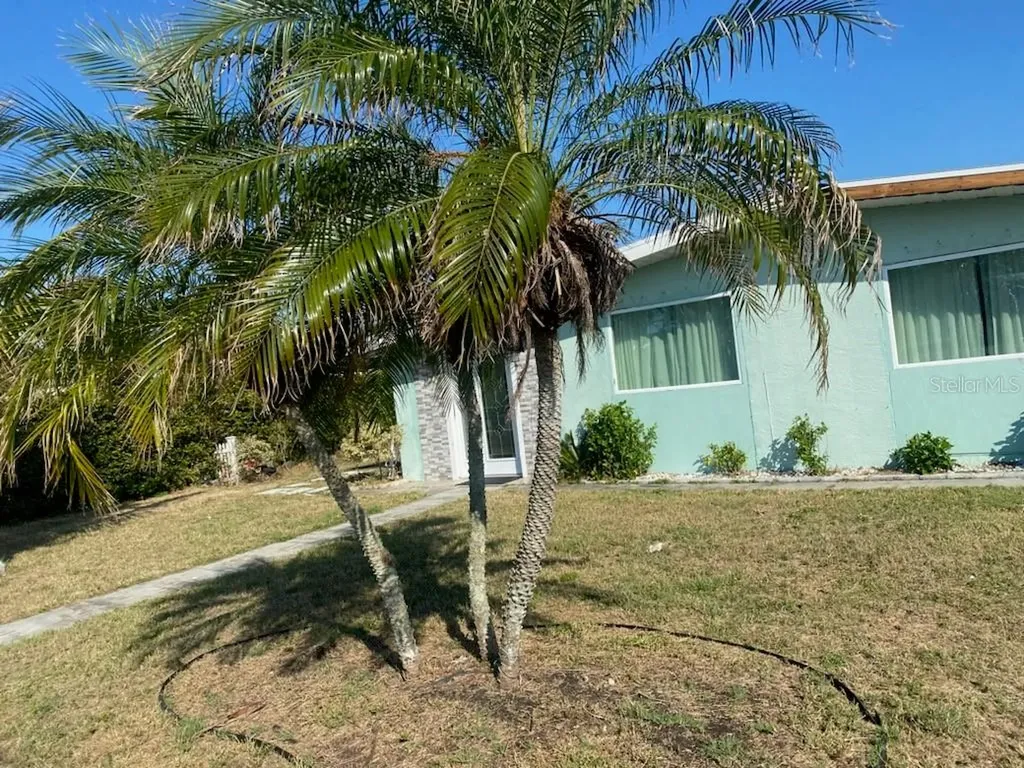 471 Sharon Circle Port Charlotte FL 33952