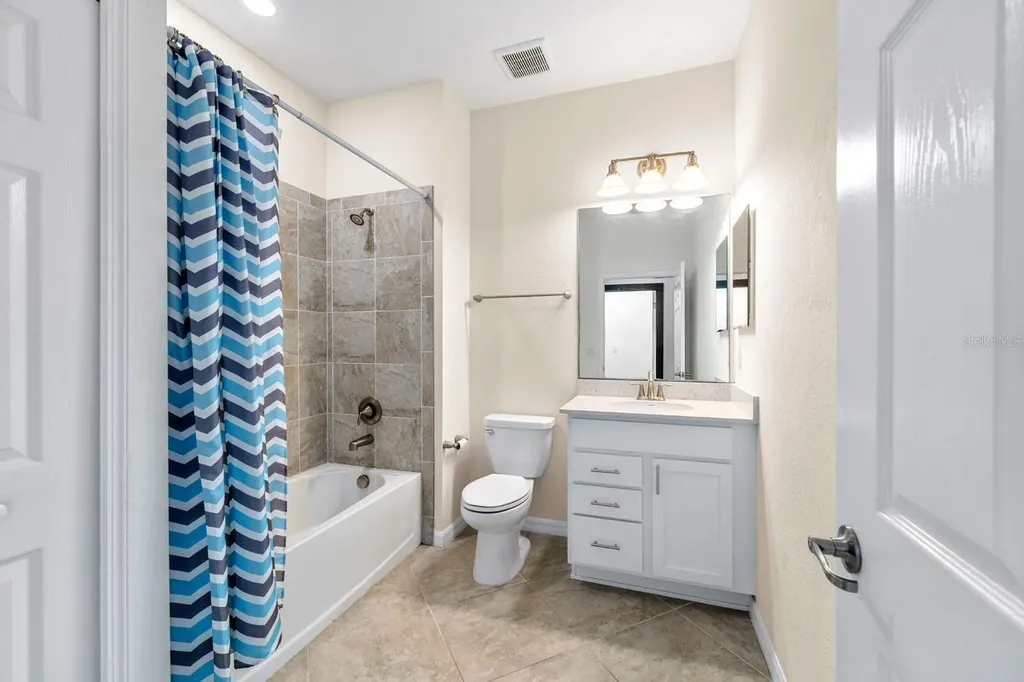 933 Tidewater Shores Loop Bradenton FL 34208
