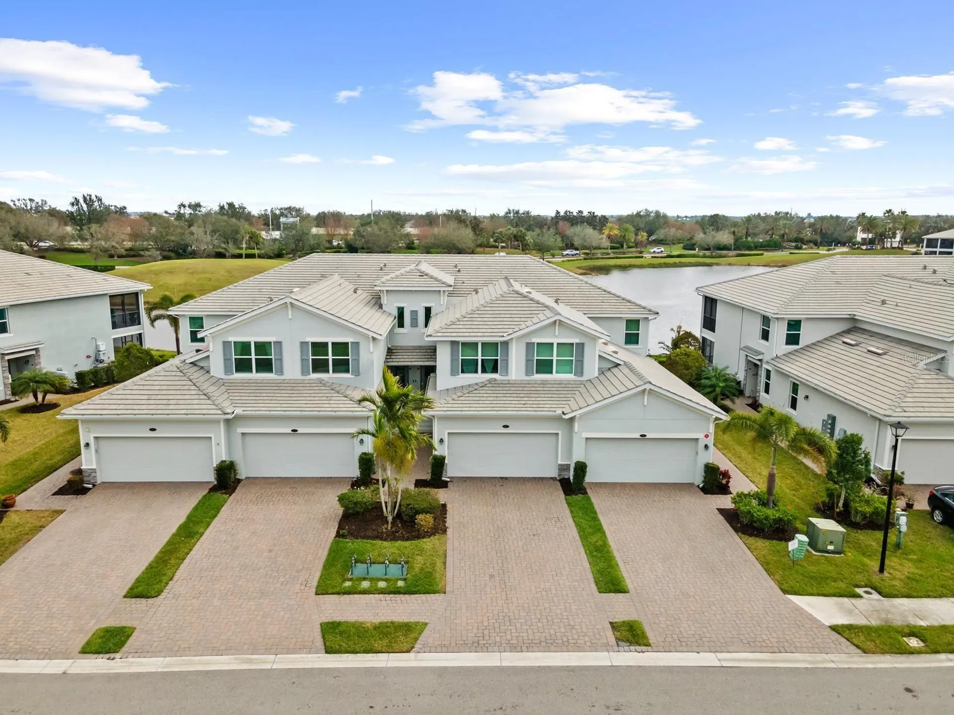 933 Tidewater Shores Loop Bradenton FL 34208