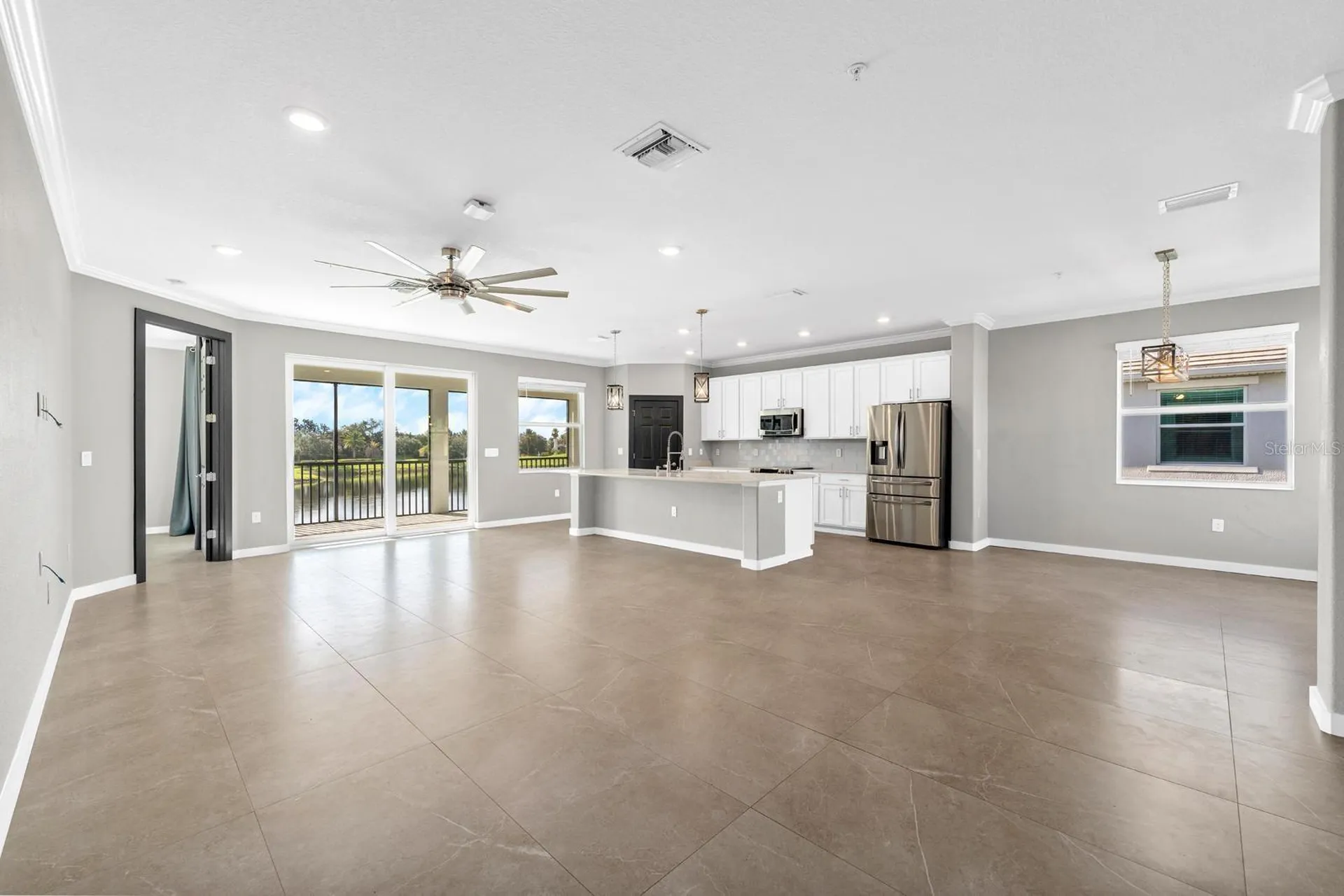 933 Tidewater Shores Loop Bradenton FL 34208