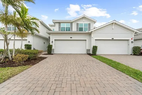 933 Tidewater Shores Loop Bradenton FL 34208