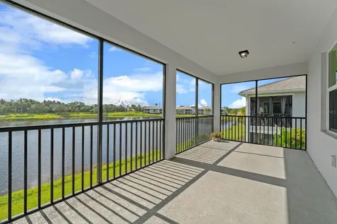 933 Tidewater Shores Loop Bradenton FL 34208
