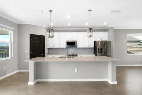 933 Tidewater Shores Loop Bradenton FL 34208