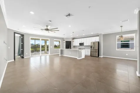 933 Tidewater Shores Loop Bradenton FL 34208