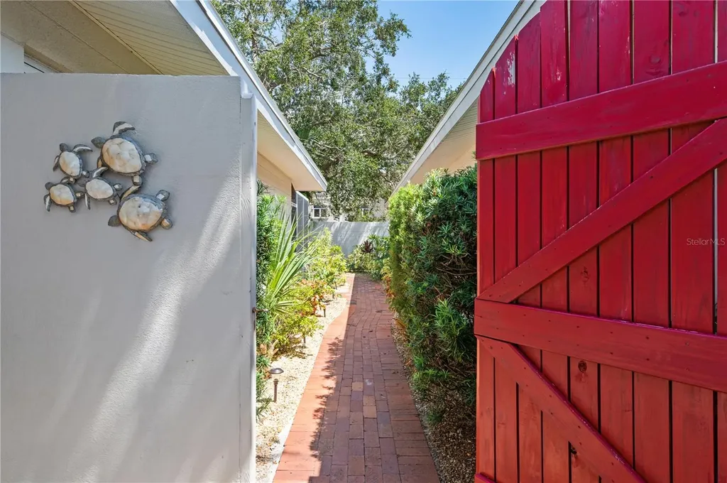 6005 Midnight Pass Road Sarasota FL 34242