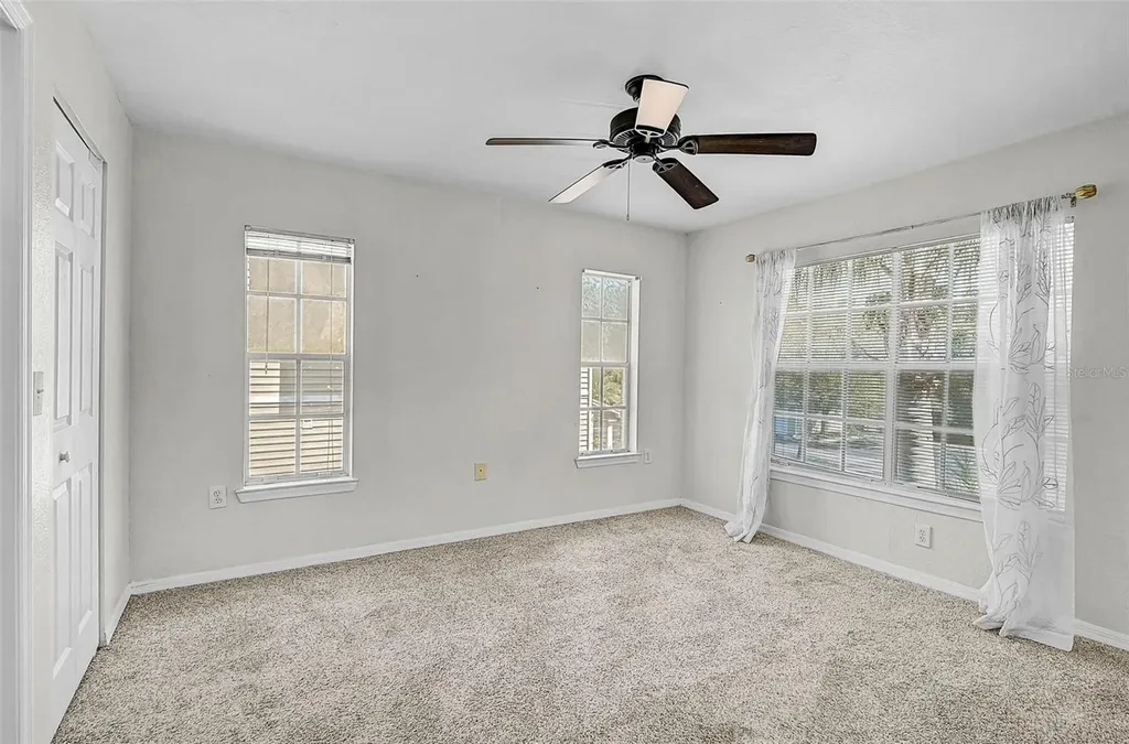 8827 Manor Loop Lakewood Ranch FL 34202
