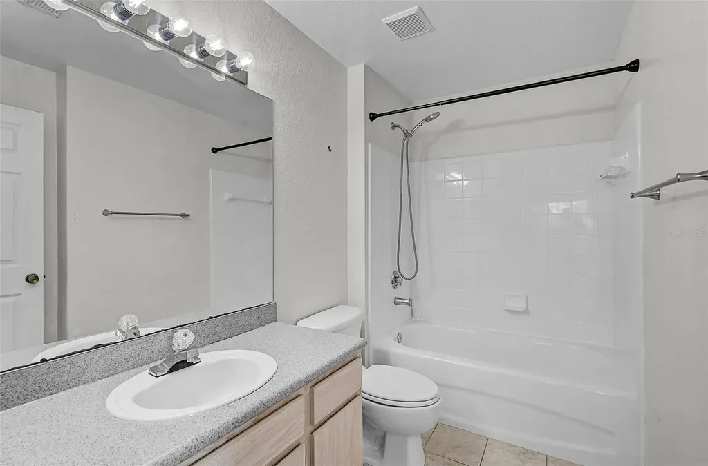 8827 Manor Loop Lakewood Ranch FL 34202