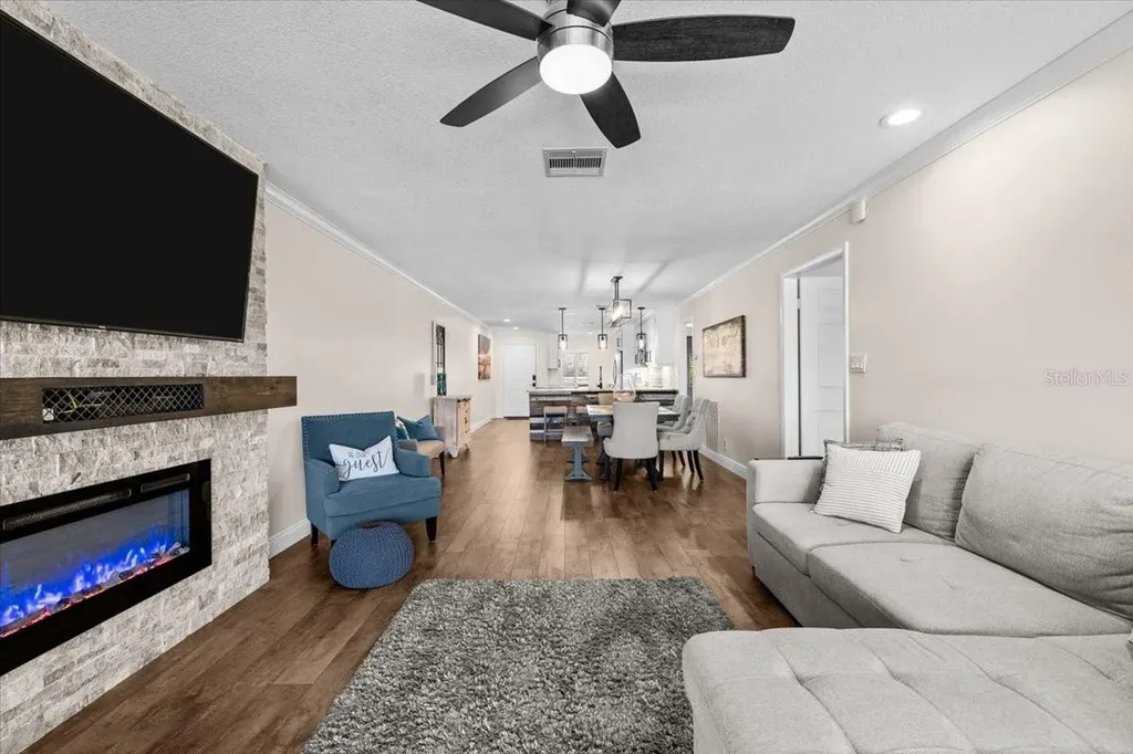 4780 Brittany Drive S St Petersburg FL 33715