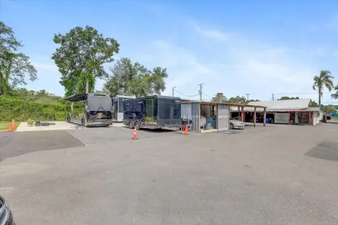 11325 E 92 Highway Seffner FL 33584